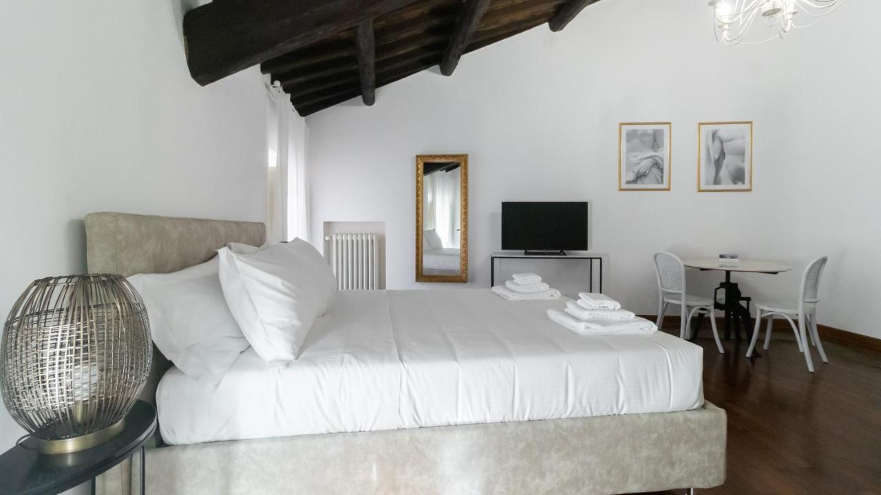 Italianway - Barberini Elegantia Apartments Roma Buitenkant foto