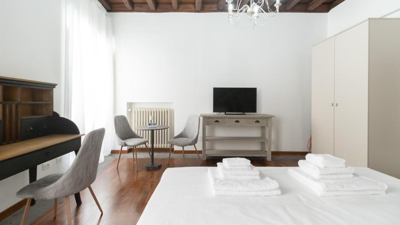 Italianway - Barberini Elegantia Apartments Roma Buitenkant foto